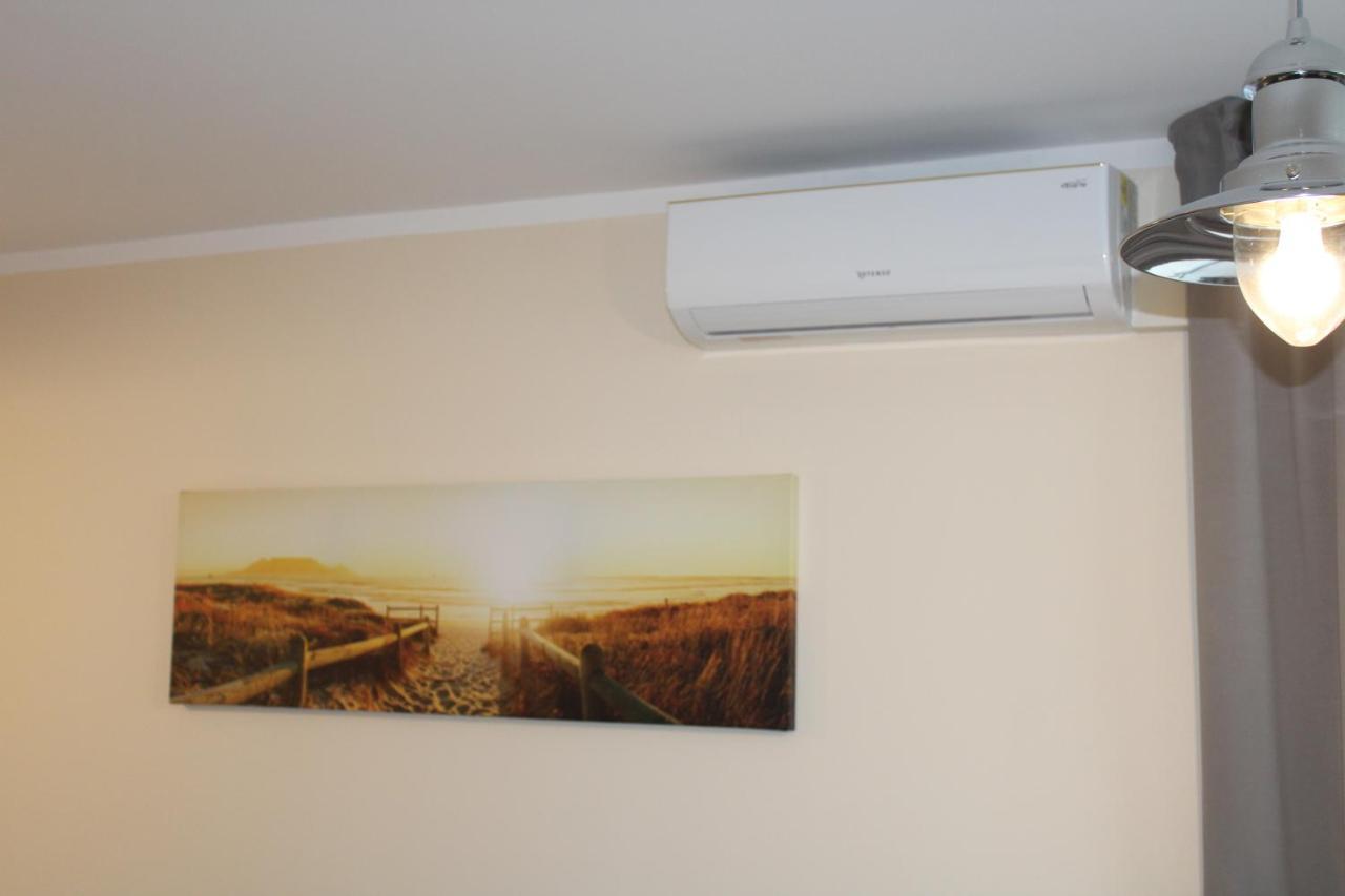 Appartamento Apartament Golden Kompas Niechorze Esterno foto